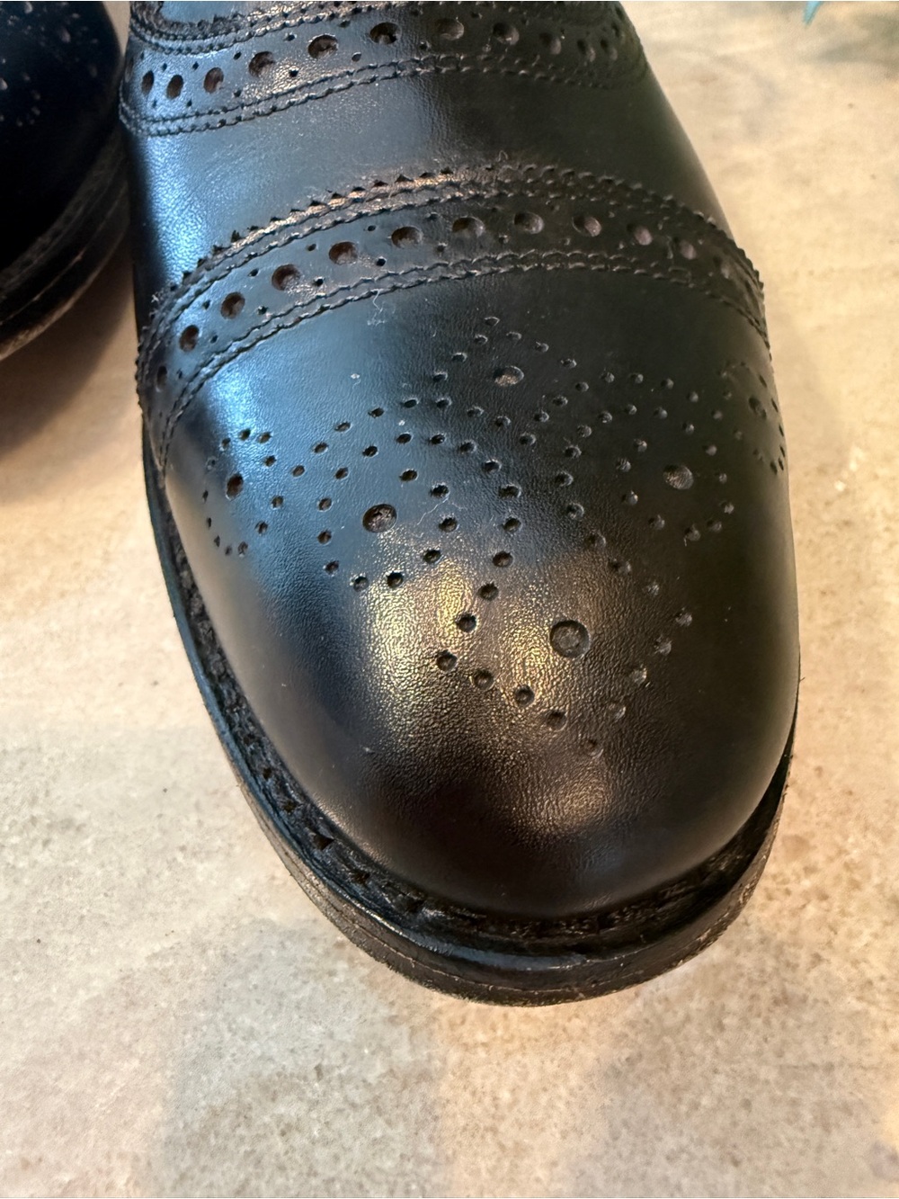 Men's Allen Edmonds "Strand" Cap-Toe Oxford Shoes - Black Leather - Size 10.5 D - Picture 3 of 7